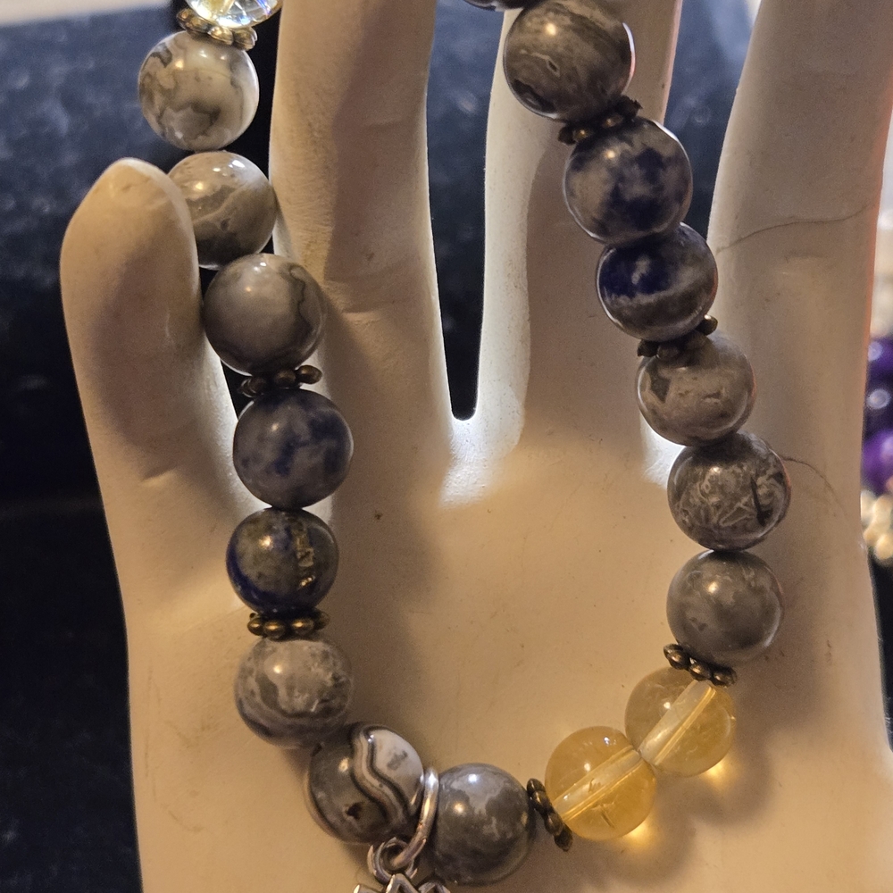 SLEEP APNEA CHAKRA BRACELET - Picture 7 of 7